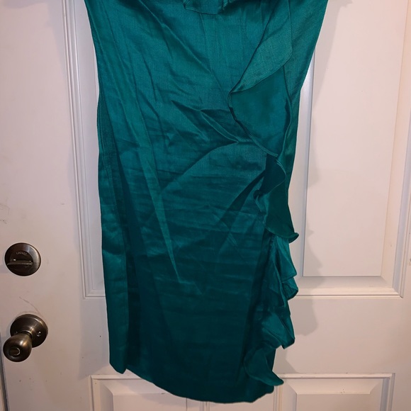 Party dress 👗 - Picture 4 of 7